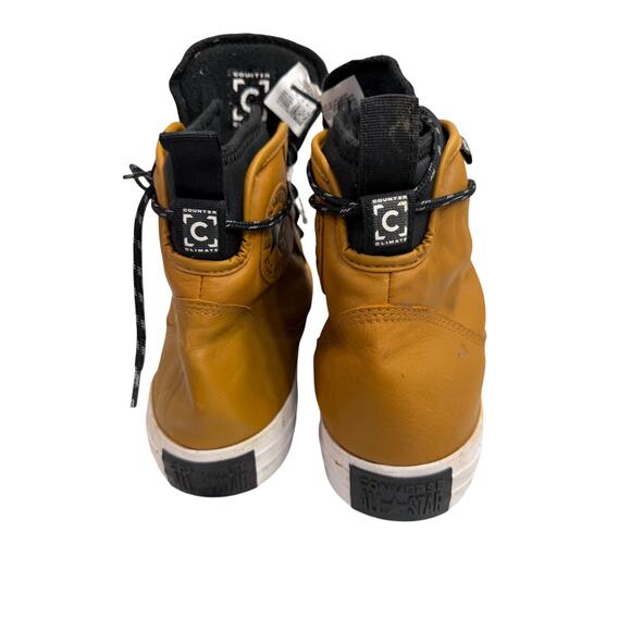 Converse Chuck Taylor Men’s High boot Size 12 # box M935 main image 6